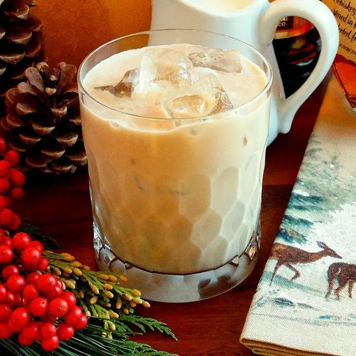 Baby Eskimo (Alcoholic Shake Collins Glass)