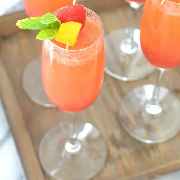 Bellini (Alcoholic Ordinary Drink Champagne Flute)