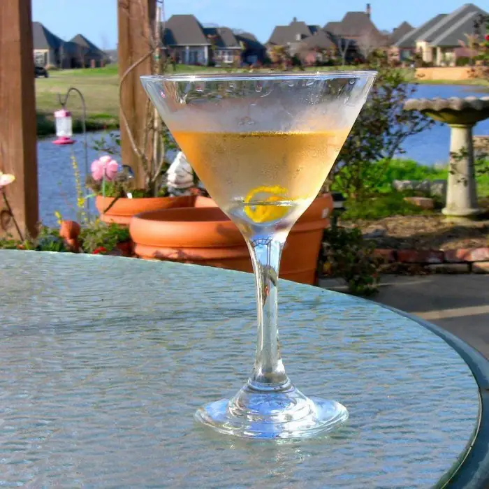 Boomerang (Alcoholic Ordinary Drink Cocktail glass)
