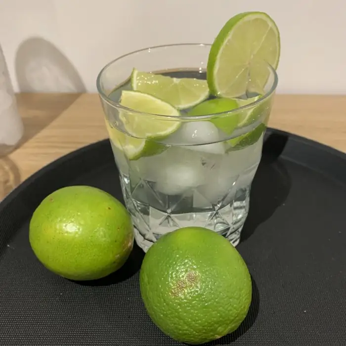 Caipirinha (Alcoholic Ordinary Drink Old-fashioned glass)