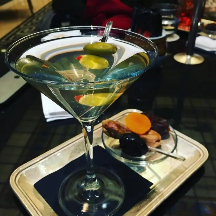 Dirty Martini (Alcoholic Cocktail Cocktail glass)