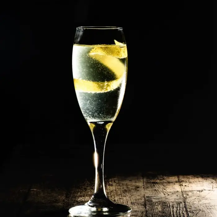 French 75 (Alcoholic Ordinary Drink Collins glass)