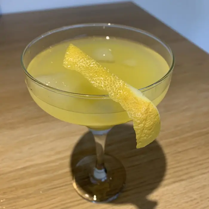 Honey Bee (Alcoholic Cocktail Margarita glass)