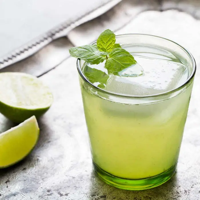 Limeade (Non alcoholic Other / Unknown Highball glass)